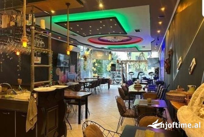 Ambiente Commerciale in Affitto 2+1 a Tirana - 800 Euro
