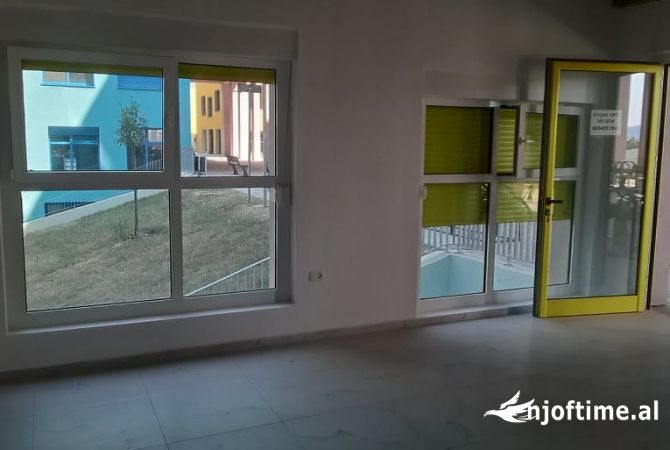 Shitet ambient tek Kompleksi Mangalem 21; 83,000Euro