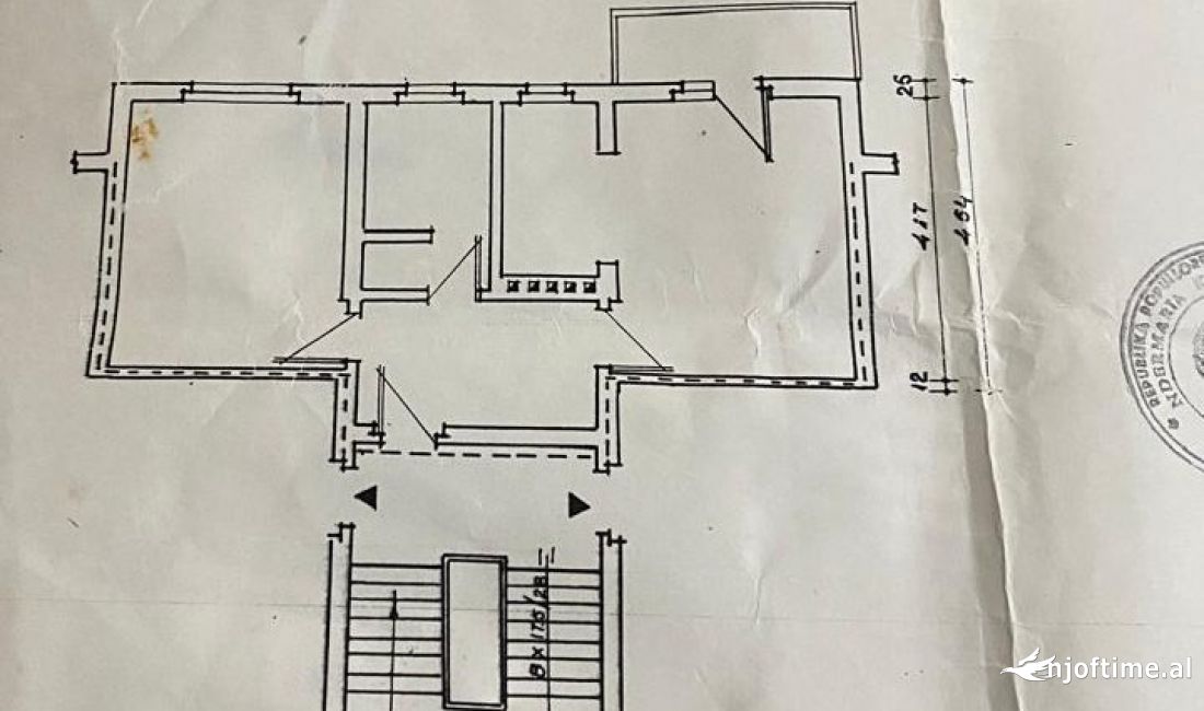 Shtepi ne shitje Apartament ne Tirane, 1+1, Mobilimi Bosh, pa mobiluar, Pagesa 55,000  Euro.