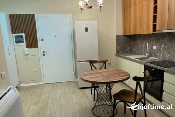Jepet me qera apartament 1+1 tek Rruga e Elbasanit/ 600 euro