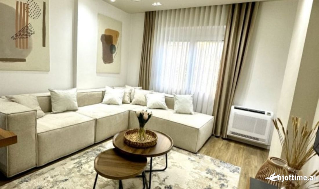 Shtepi ne shitje Apartament ne Tirane, 2+1, Mobilimi E mobiluar, Pagesa 210,000  Euro.