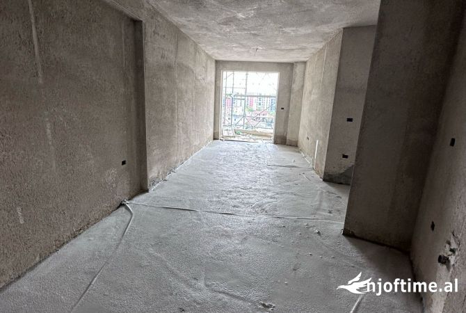 Apartment for sale in Tirana 1+1, Emty