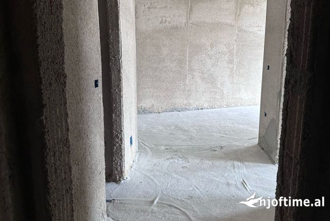 Apartment for sale in Tirana 1+1, Emty