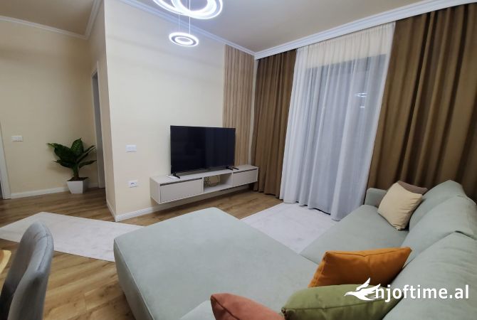 Jepet me qera apartament 1+1+Parkim tek Liqeni i Thate, Prane Spitalit Te Kafsheve/ 1000 euro
