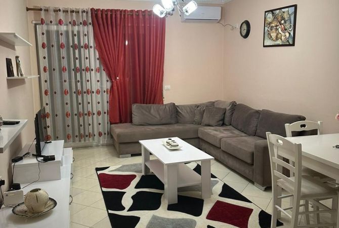 Jepet me qera apartamnet 1+1 Fresku/ 40,000 ALL