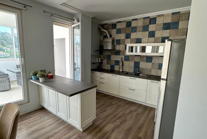 Shitet super apartament 2+1+verande ne Fresk/ 155,000 euro