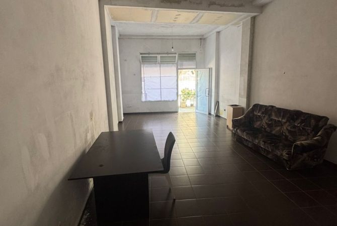 Business Property in Sale 1+1 in Tirana - 55,000 Euro