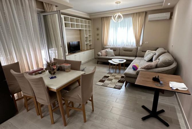 Jepet me qera super apartament 2+1 ne Fresk, Rezidenca Platea/ 50,000 ALL