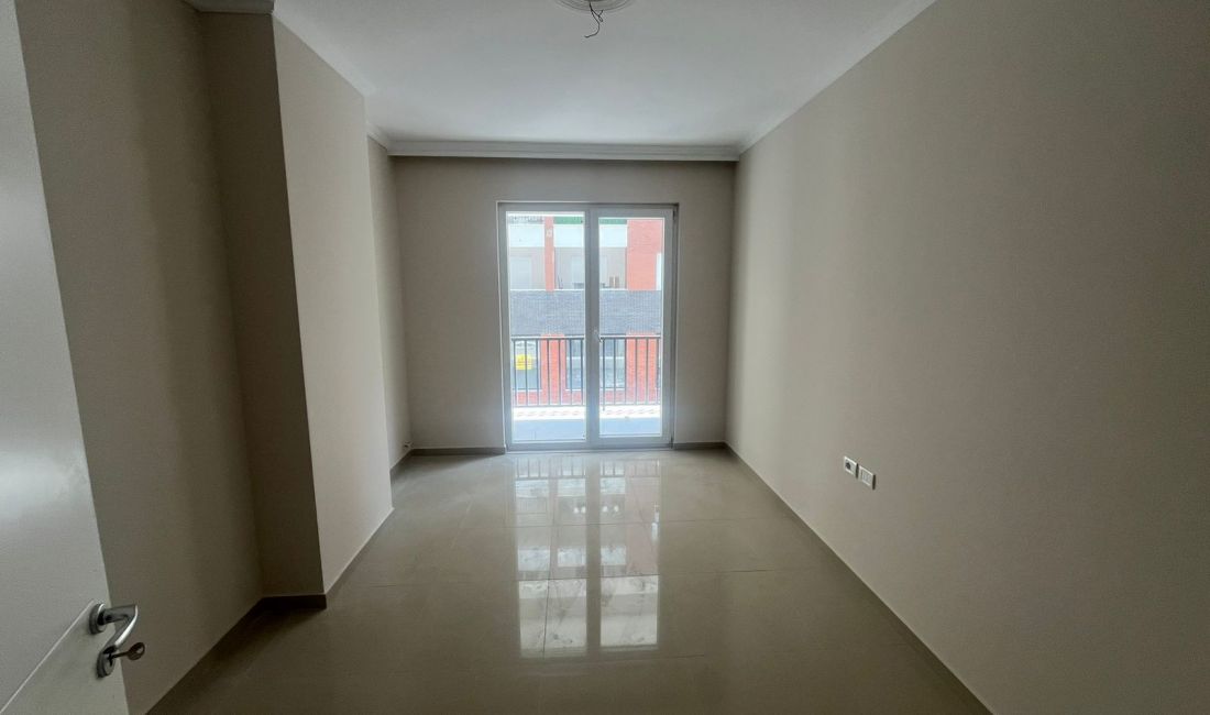 Shtepi ne shitje Apartament ne Tirane, 2+1, Mobilimi Bosh, pa mobiluar, Pagesa 100,000  Euro.
