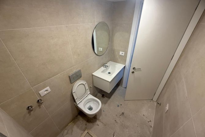 Business Property for Rent 3+1 in Tirana - 450 Euro