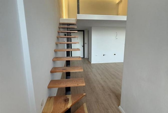 Business Property for Rent 3+1 in Tirana - 450 Euro