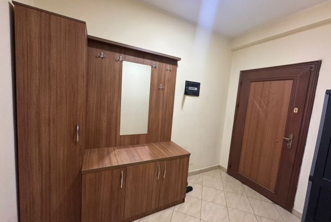 Shtepi me qera Apartament ne Tirane, 2+1, Mobilimi E mobiluar, Pagesa 55,000  Leke.