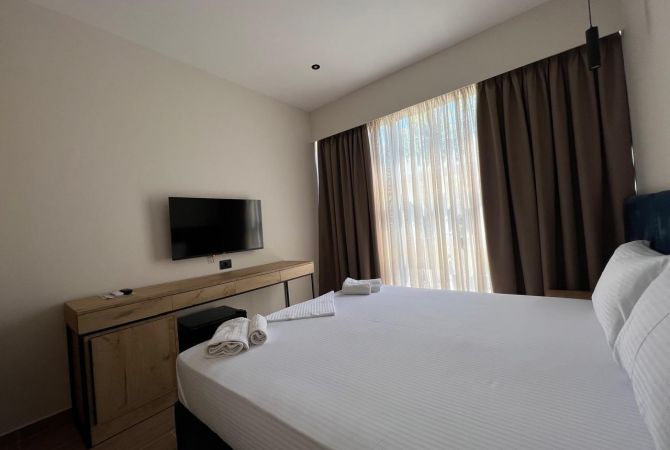 Shitet Hotel Boutique 8-Dhomesh ne Durres 