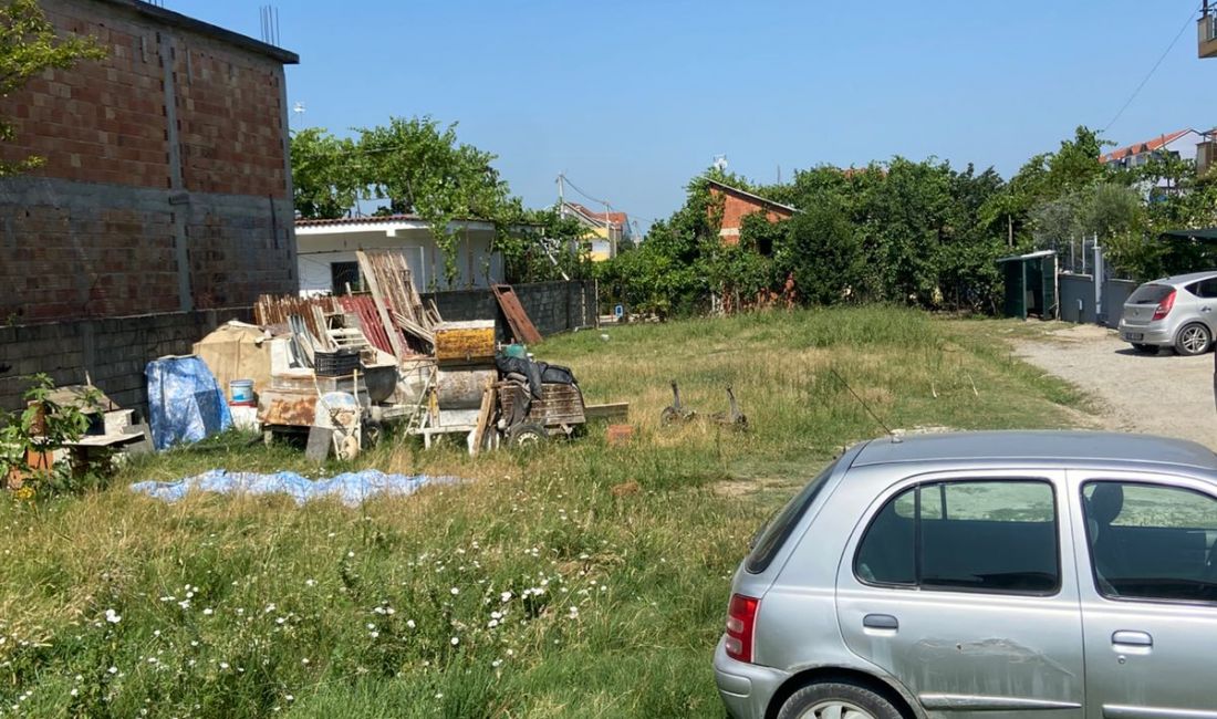 Shitet toke trual prane QTU/ 72,000Euro