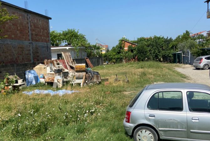 Shitet toke trual prane QTU/ 72,000€