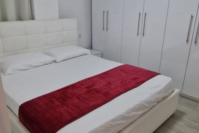 Shtepi me qera Apartament ne Tirane, 2+1, Mobilimi E mobiluar, Pagesa 60,000  Leke.