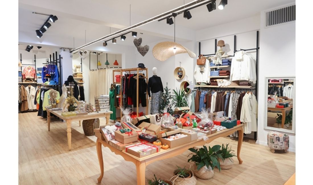 Shitet ambient biznesi 40 m2 buze rruge tek Vasil Shanto