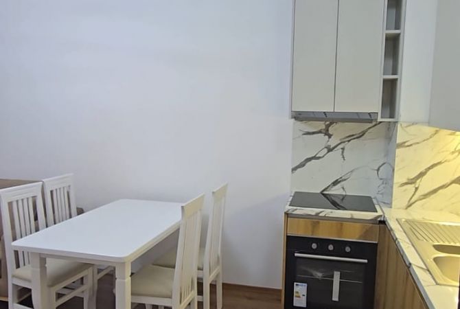 Jepet me qera apartament 1+1 tek Kodra e Diellit 2/ 60,000 ALL