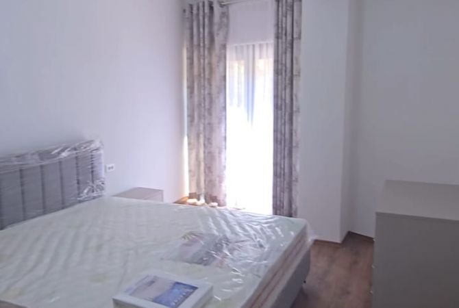 Shtepi me qera Apartament ne Tirane, 1+1, Mobilimi E mobiluar, Pagesa 60,000  Leke.