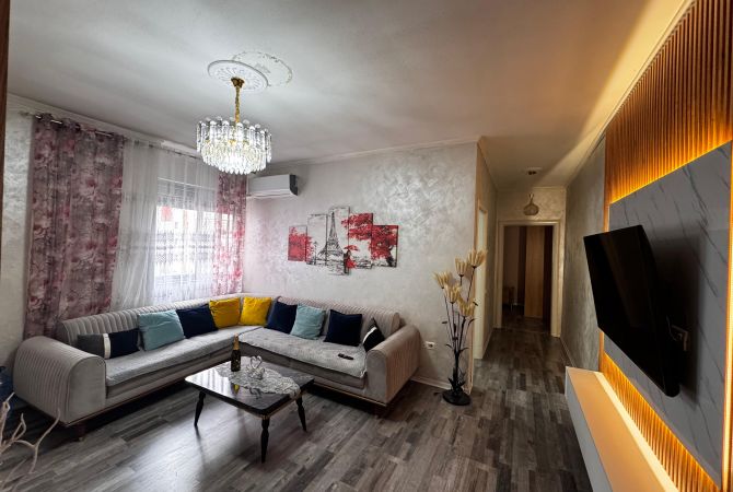 Shtepi ne shitje Apartament ne Tirane, 2+1, Mobilimi E mobiluar, Pagesa 139,000  Euro.