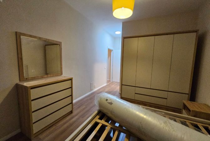 Shtepi me qera Apartament ne Tirane, 2+1, Mobilimi E mobiluar, Pagesa 700  Euro.