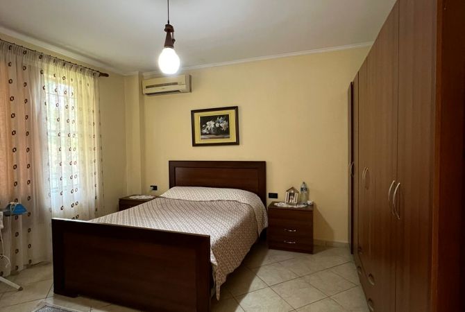 Appartamento in affitto a Tirana 2+1, Arredato