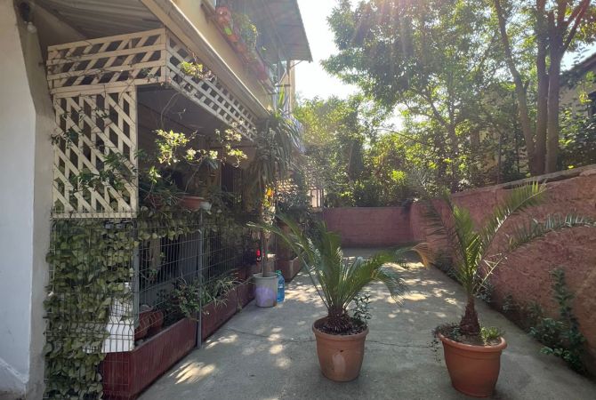 Appartamento in affitto a Tirana 2+1, Arredato