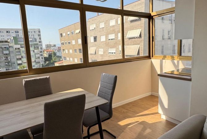 Appartamento in affitto a Tirana 2+1, Arredato