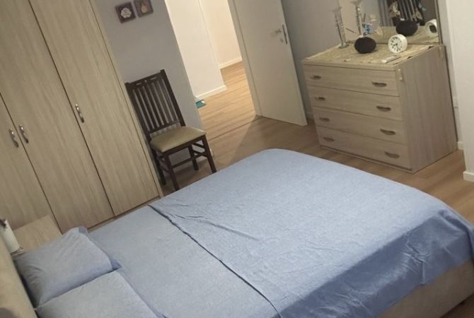 Shtepi me qera Apartament ne Tirane, 2+1, Mobilimi E mobiluar, Pagesa 550  Euro.