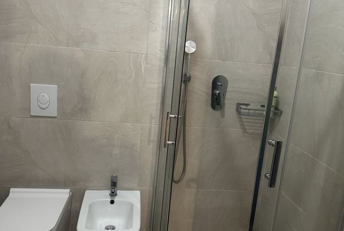 Shtepi me qera Apartament ne Tirane, 2+1, Mobilimi E mobiluar, Pagesa 550  Euro.