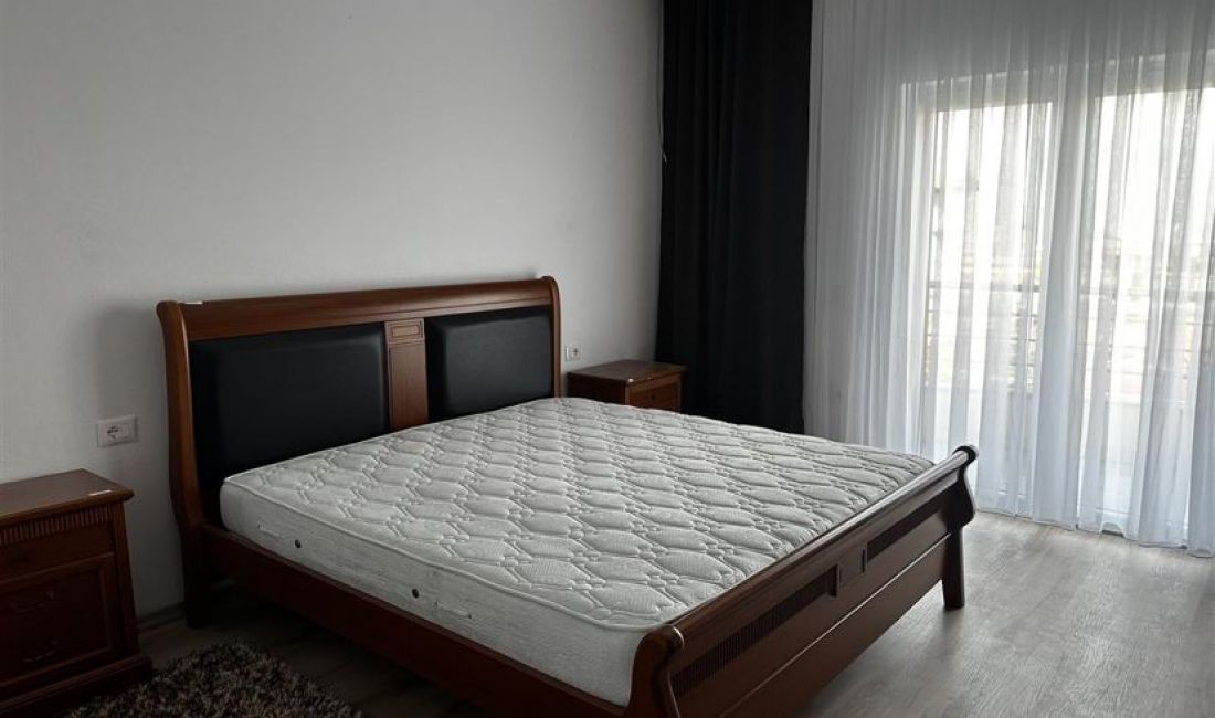 Shtepi me qera Apartament ne Tirane, 3+1, Mobilimi E mobiluar, Pagesa 650  Euro.