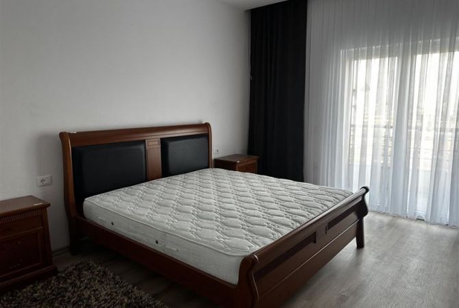 Jepet me qera apartament 3+1+P ne Selite/650 euro