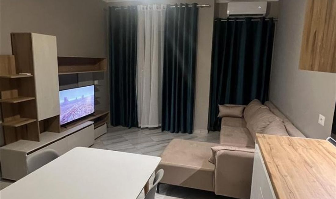 Appartamento in affitto a Tirana 2+1, Arredato