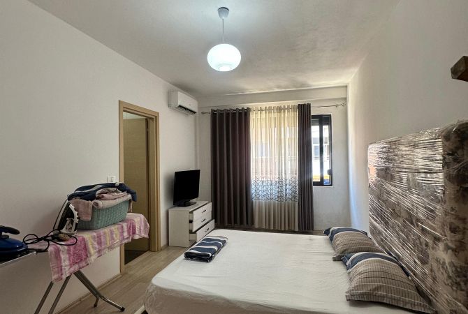 Shtepi me qera Apartament ne Tirane, 2+1, Mobilimi E mobiluar, Pagesa 500  Euro.