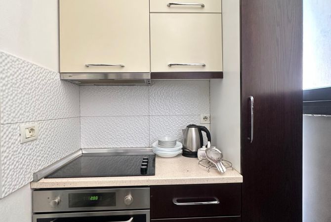 Shtepi me qera Apartament ne Tirane, 2+1, Mobilimi E mobiluar, Pagesa 500  Euro.