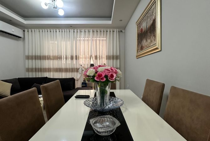 Shtepi me qera Apartament ne Tirane, 2+1, Mobilimi E mobiluar, Pagesa 500  Euro.