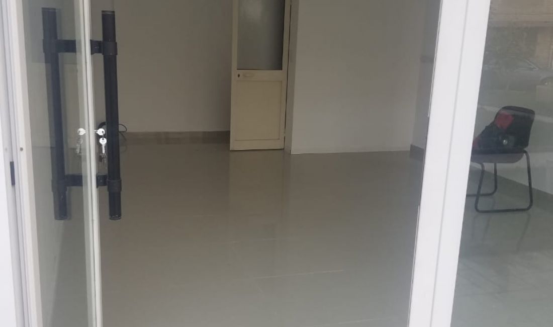 Jepet dyqan me qera ne Vasil Shanto/400 euro