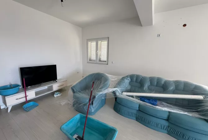 Shtepi me qera Apartament ne Tirane, 2+1, Mobilimi E mobiluar, Pagesa 350  Euro.