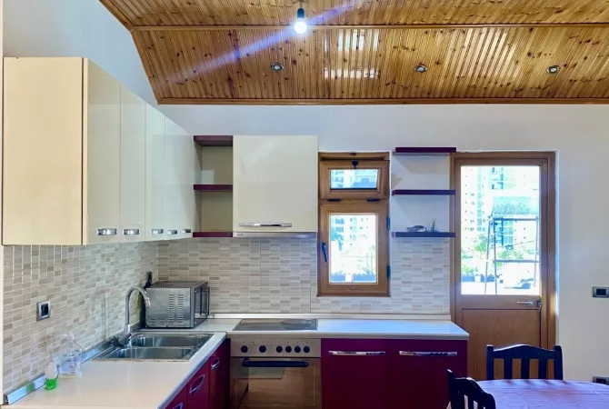 Shtepi me qera Apartament ne Tirane, 2+1, Mobilimi E mobiluar, Pagesa 50,000  Leke.