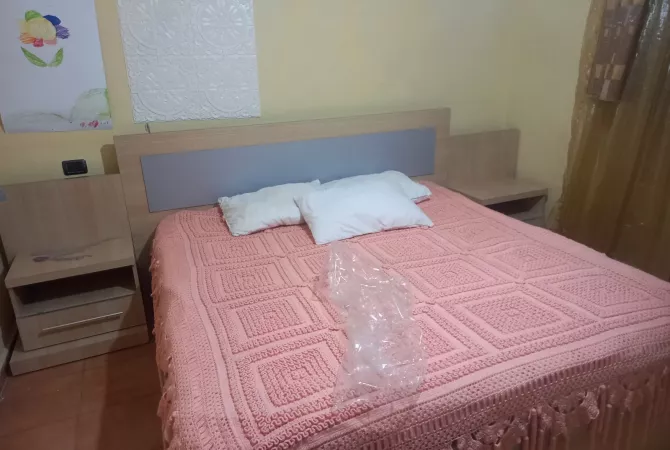 Shtepi me qera Apartament ne Tirane, 2+1, Mobilimi E mobiluar, Pagesa 65,000  Leke.