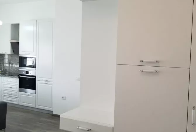 Shtepi me qera Apartament ne Tirane, 3+1, Mobilimi E mobiluar, Pagesa 1,200  Euro.