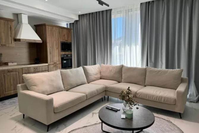 Shtepi ne shitje Apartament ne Tirane, 2+1, Mobilimi E mobiluar, Pagesa 450,000  Euro.