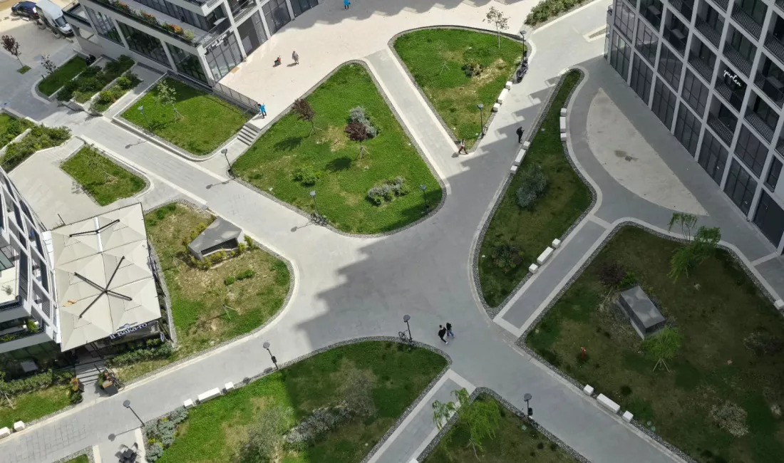 Shtepi me qera Apartament ne Tirane, 3+1, Mobilimi Bosh, pa mobiluar, Pagesa 5,000  Euro.