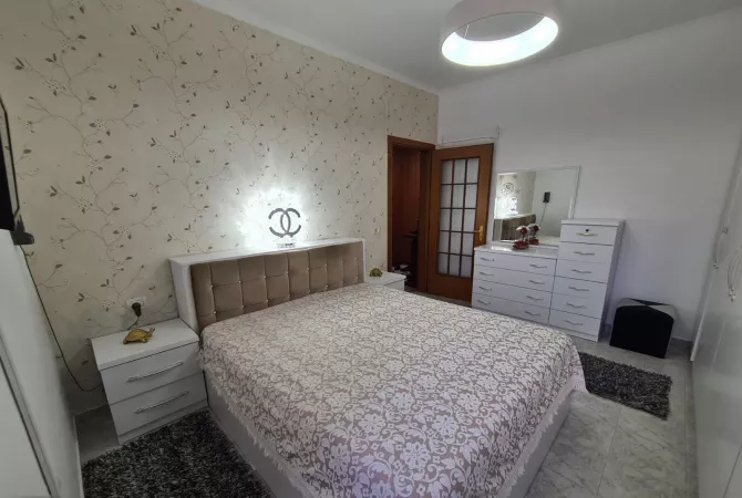 Jepet apartament me qera 1+1 ne Brryl