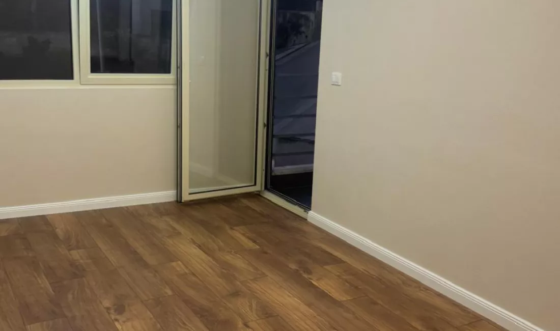Shtepi ne shitje Apartament ne Tirane, 2+1, Mobilimi Bosh, pa mobiluar, Pagesa 113,000  Euro.