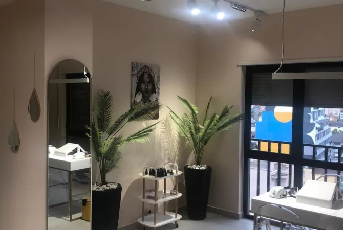 Appartamento in vendita a Tirana 3+1, Vuoto