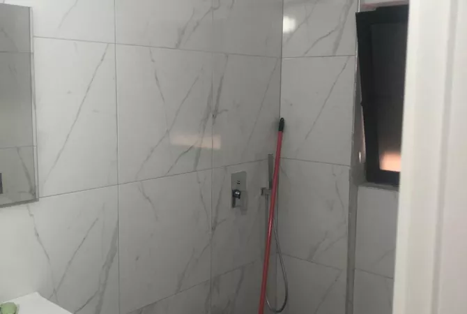 Appartamento in vendita a Tirana 3+1, Vuoto