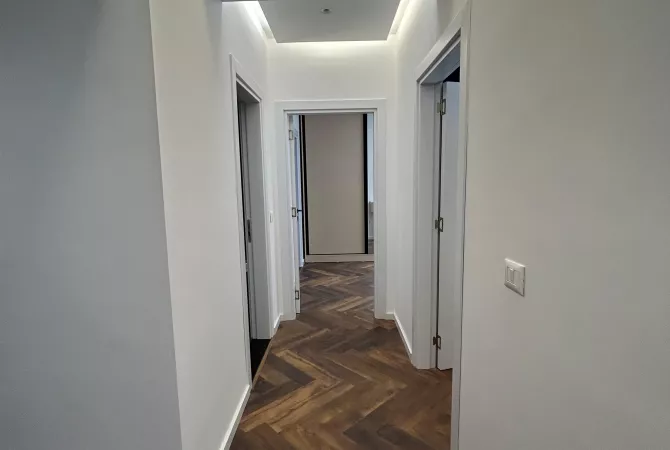 Appartamento in affitto a Tirana 2+1, Arredato