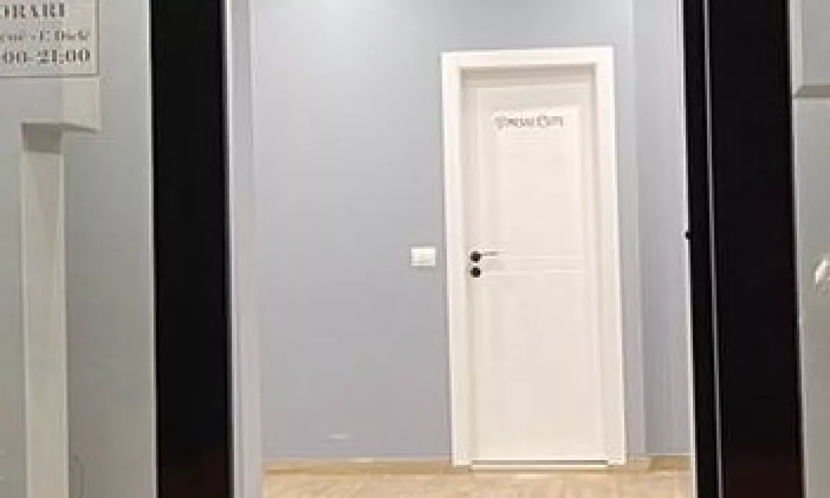 Jepet me qera dyqan tek Stadiumi Dinamo, Prane Restorant Pa Pirunj 