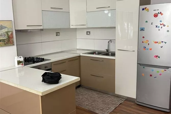 Jepet me qera apartament 2+1 tek Kodra e Diellit